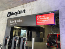 Digitales Upgrade für Bahnstationen am Innsbrucker Hausberg